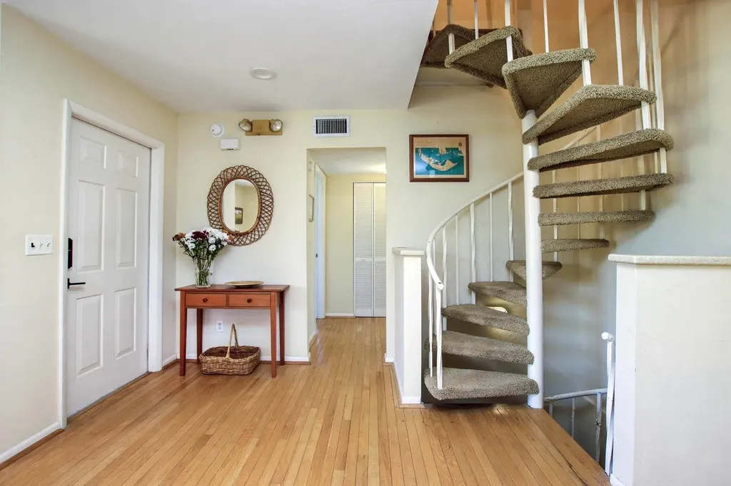 251 Southwinds Drive Sanibel FL 33957