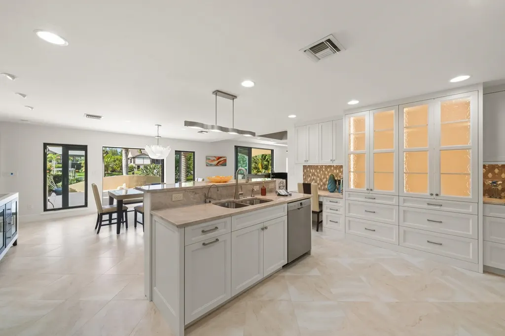 918 Limpet Drive Sanibel FL 33957