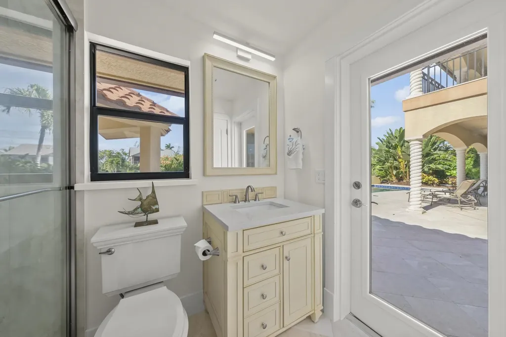 918 Limpet Drive Sanibel FL 33957