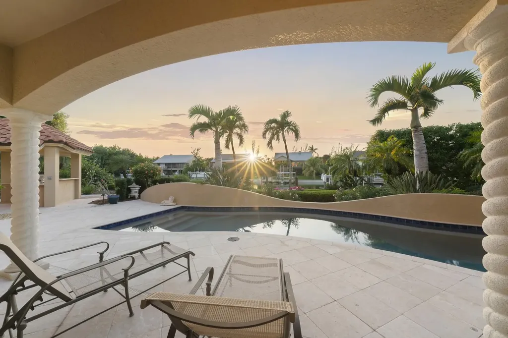 918 Limpet Drive Sanibel FL 33957