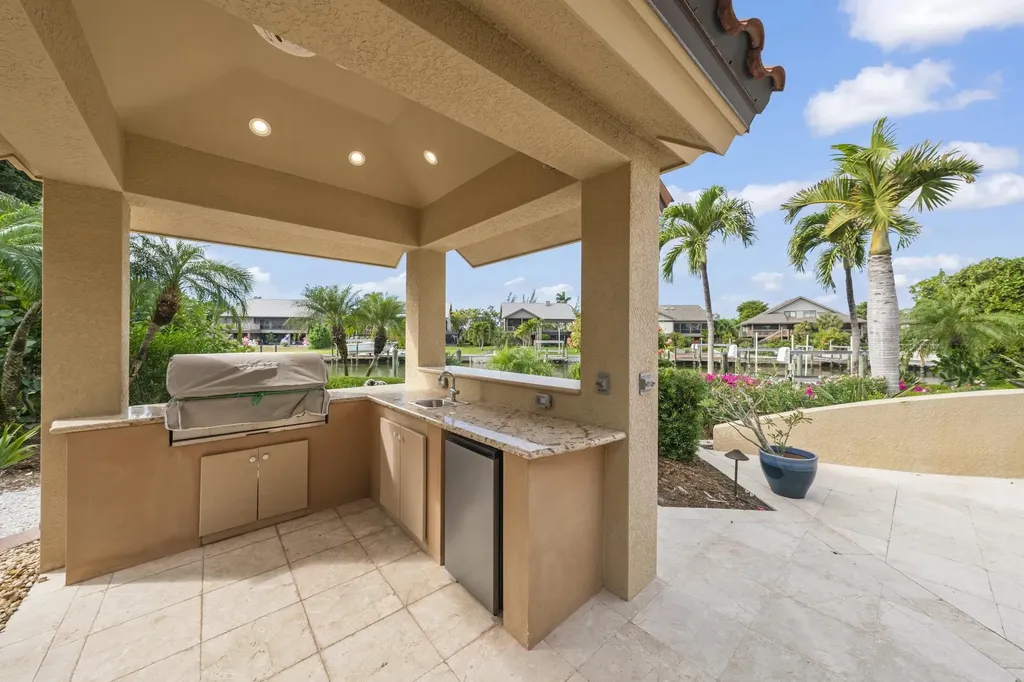 918 Limpet Drive Sanibel FL 33957