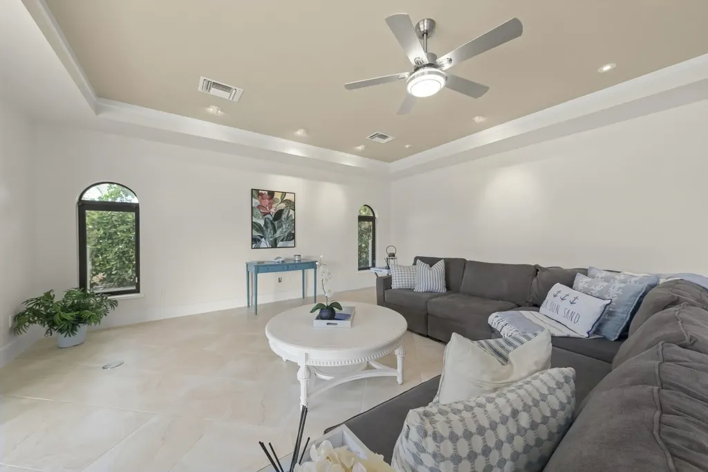 918 Limpet Drive Sanibel FL 33957