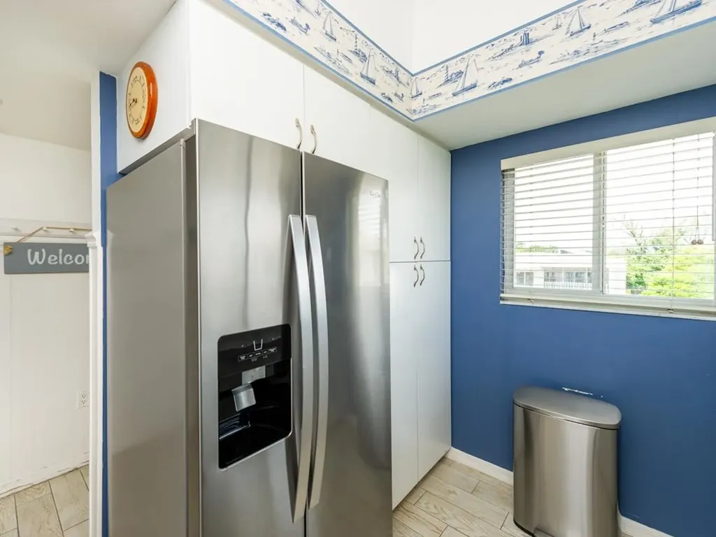 255 Periwinkle Way Sanibel FL 33957