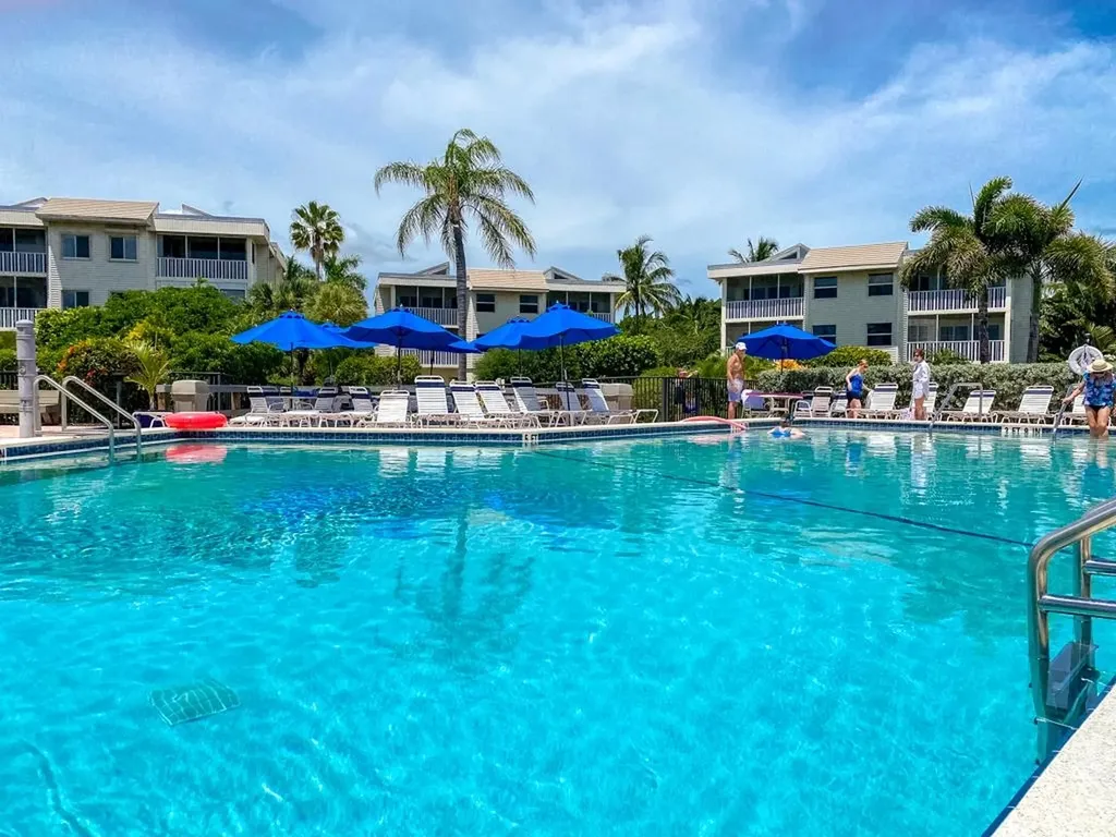 255 Periwinkle Way Sanibel FL 33957