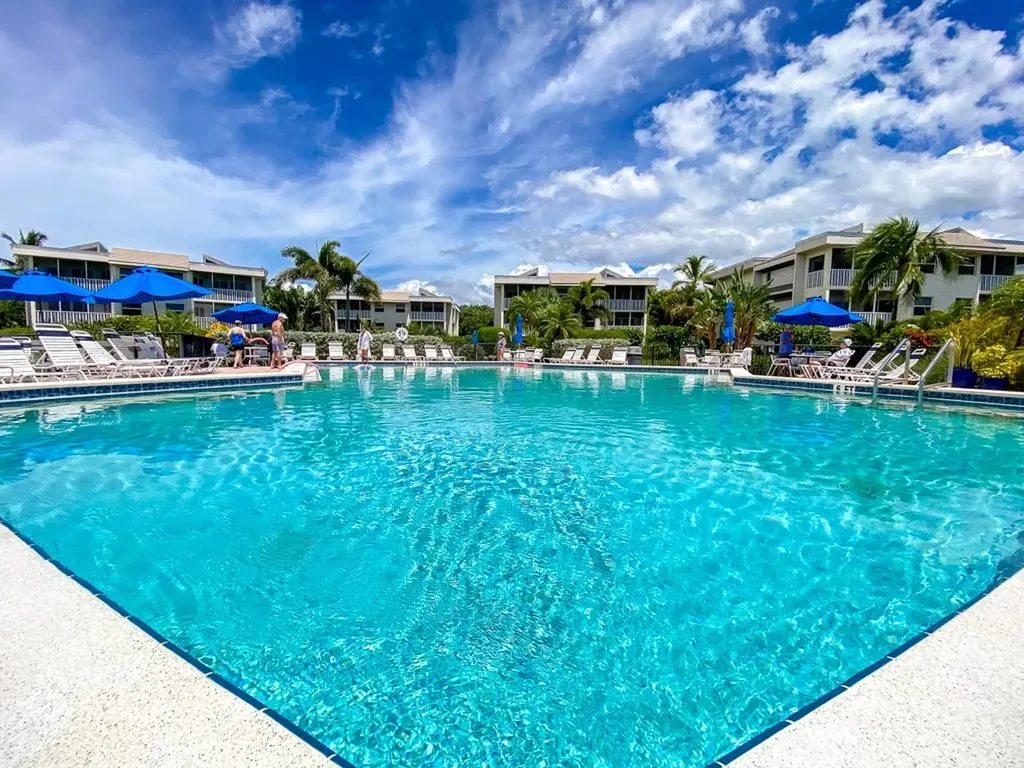 255 Periwinkle Way Sanibel FL 33957