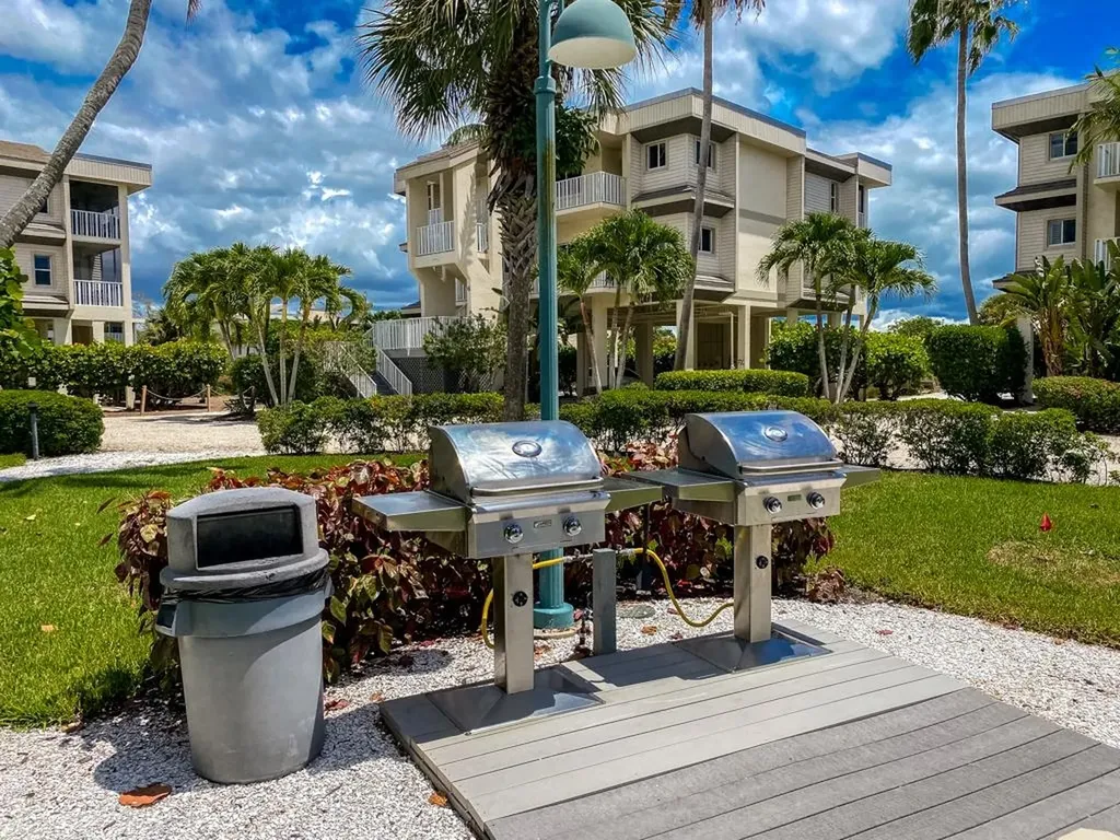 255 Periwinkle Way Sanibel FL 33957