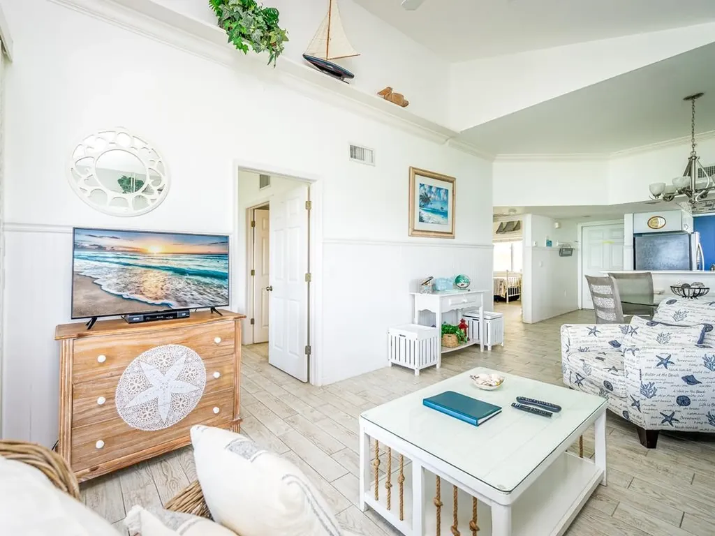 255 Periwinkle Way Sanibel FL 33957