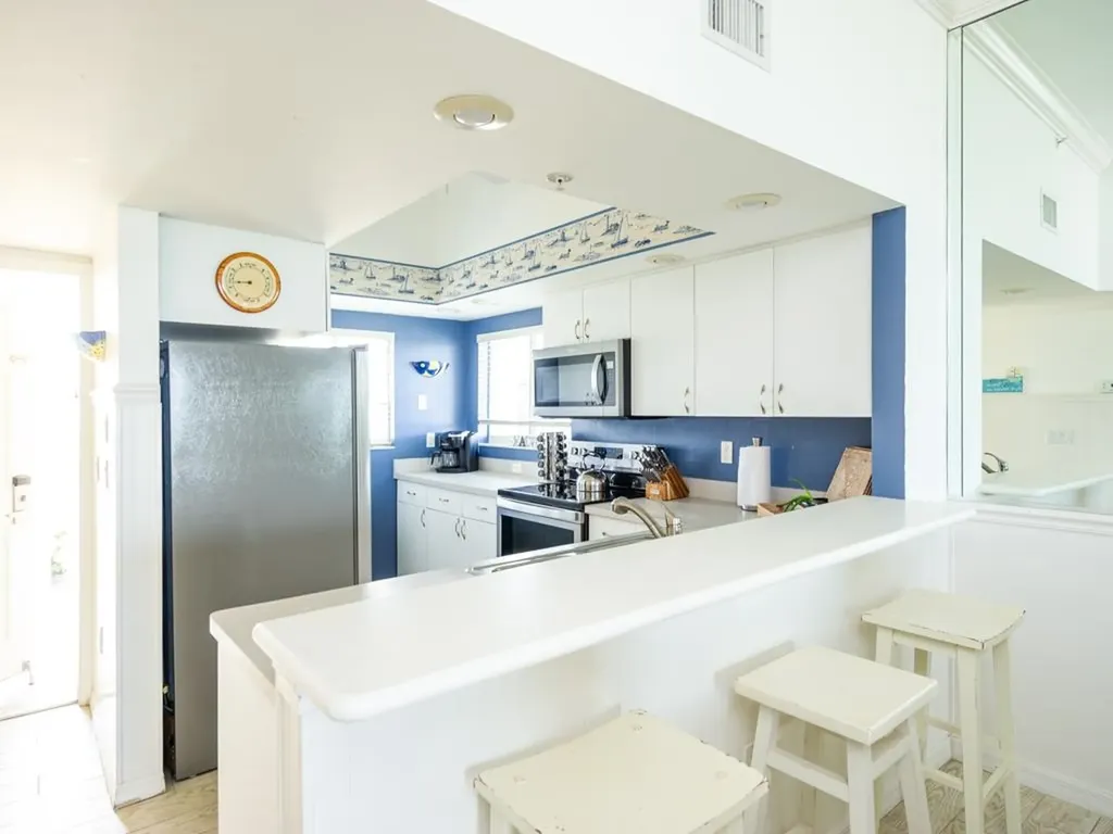 255 Periwinkle Way Sanibel FL 33957