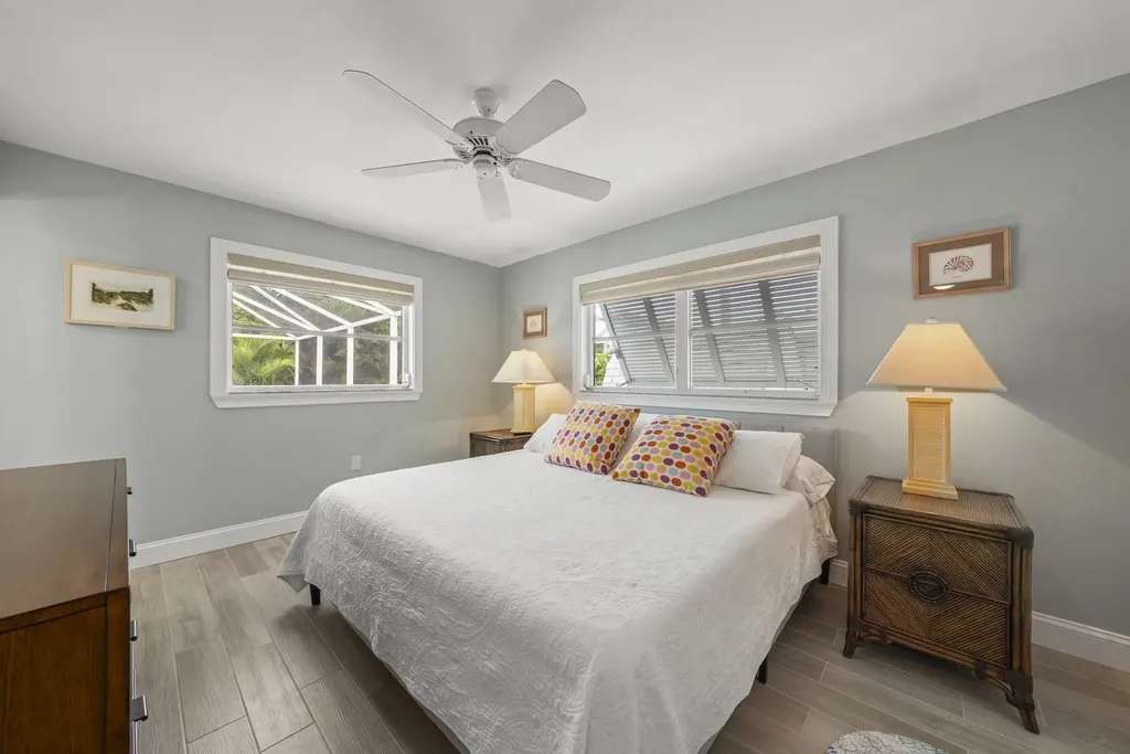 513 Rabbit Road Sanibel FL 33957-3011