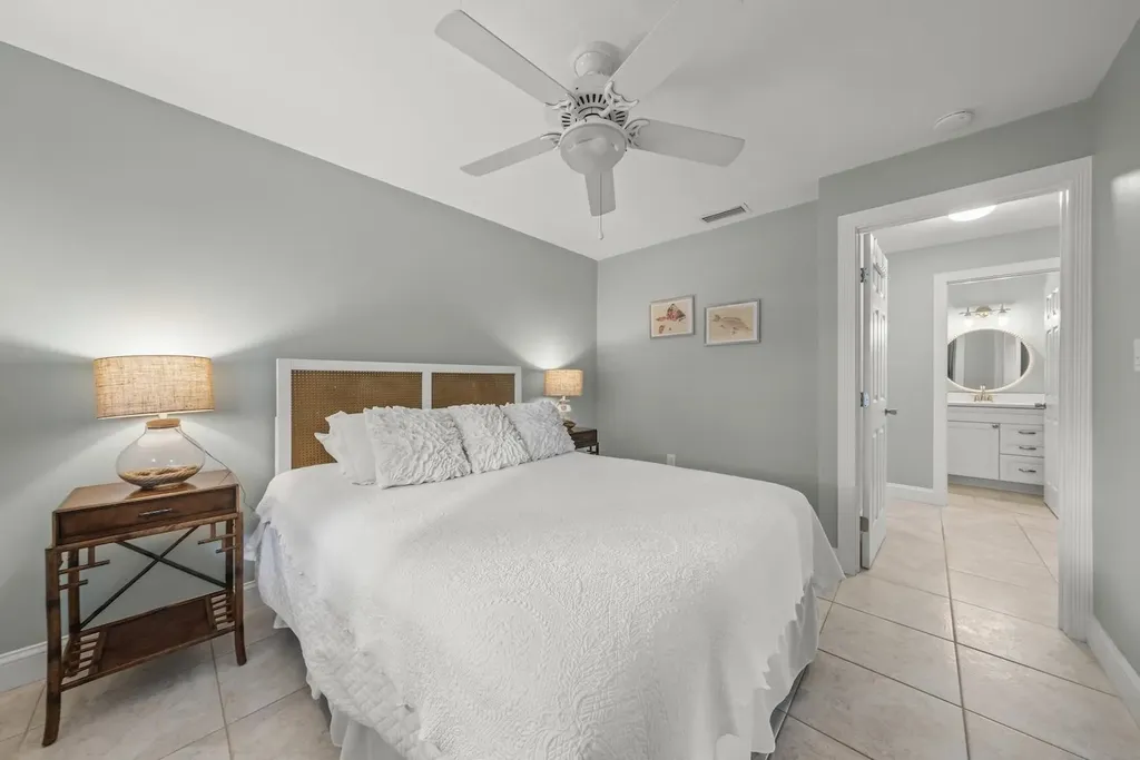 513 Rabbit Road Sanibel FL 33957-3011