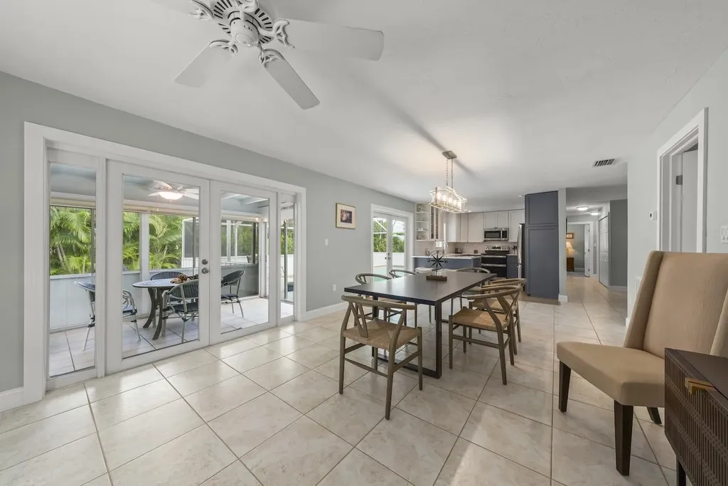 513 Rabbit Road Sanibel FL 33957-3011