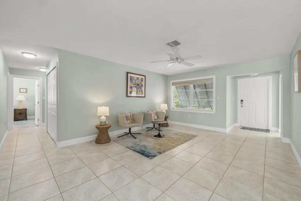 513 Rabbit Road Sanibel FL 33957-3011