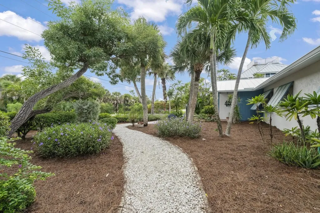 513 Rabbit Road Sanibel FL 33957-3011