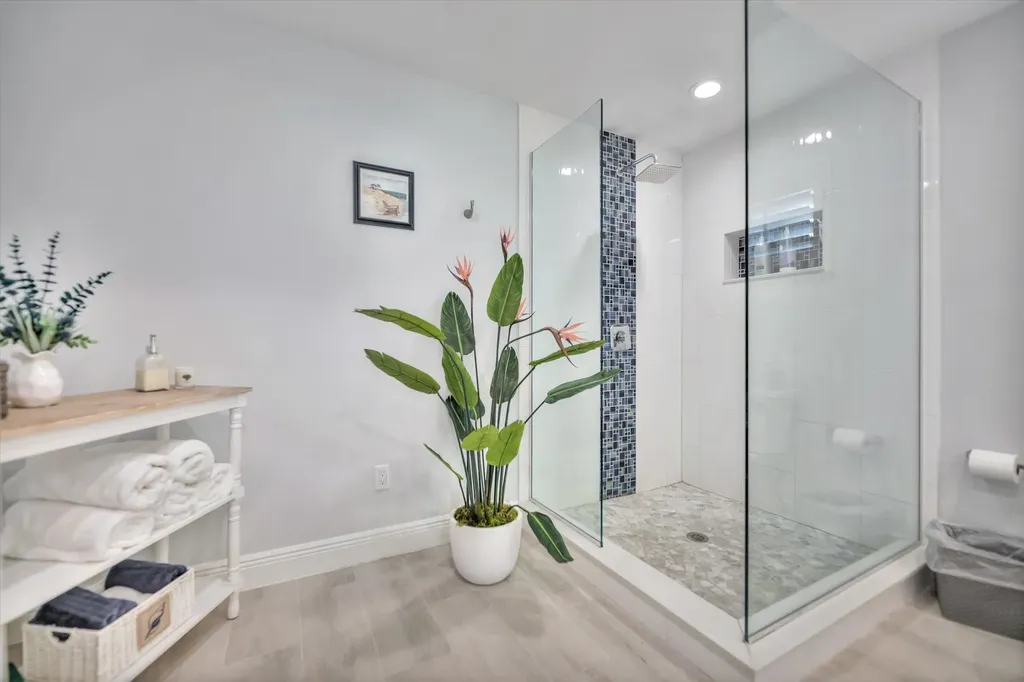 930 Lindgren Boulevard Sanibel FL 33957