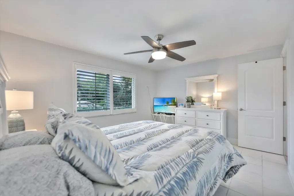 930 Lindgren Boulevard Sanibel FL 33957