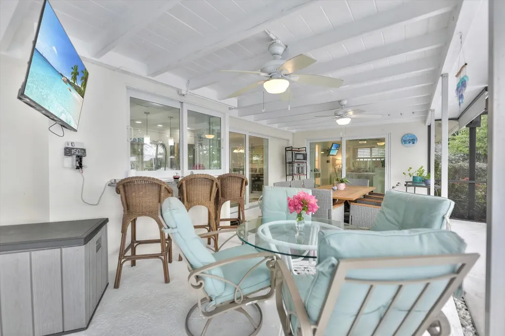 930 Lindgren Boulevard Sanibel FL 33957