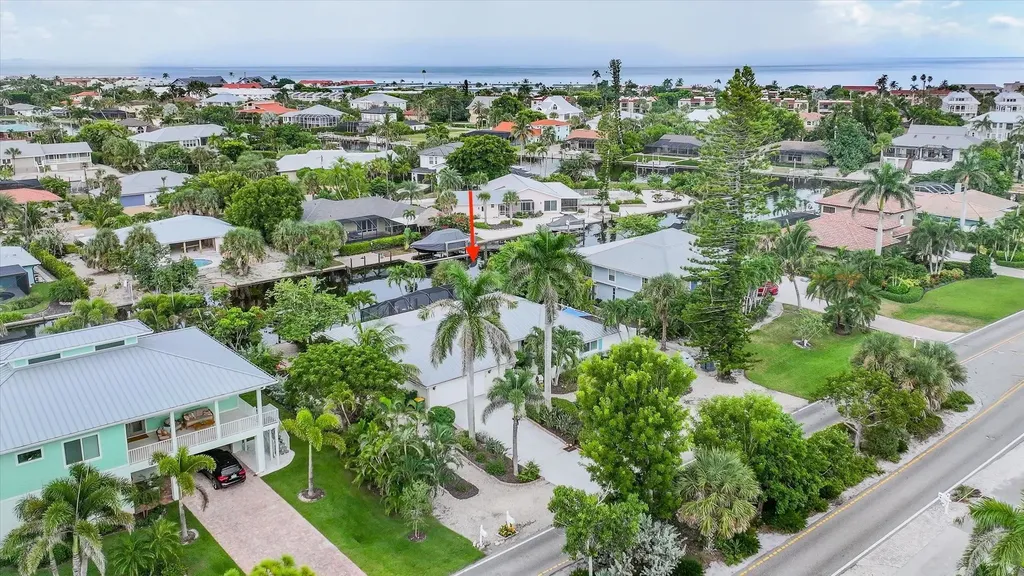 930 Lindgren Boulevard Sanibel FL 33957