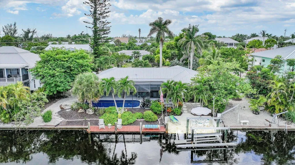 930 Lindgren Boulevard Sanibel FL 33957