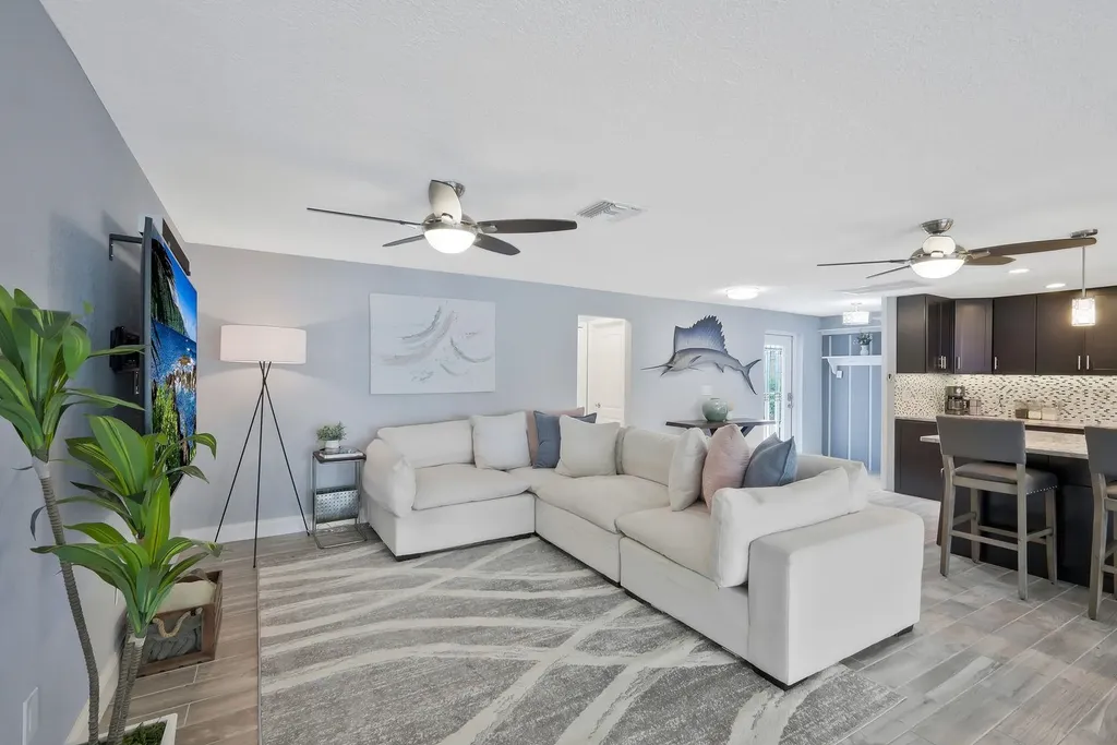 5943 Baker Court Fort Myers FL 33919