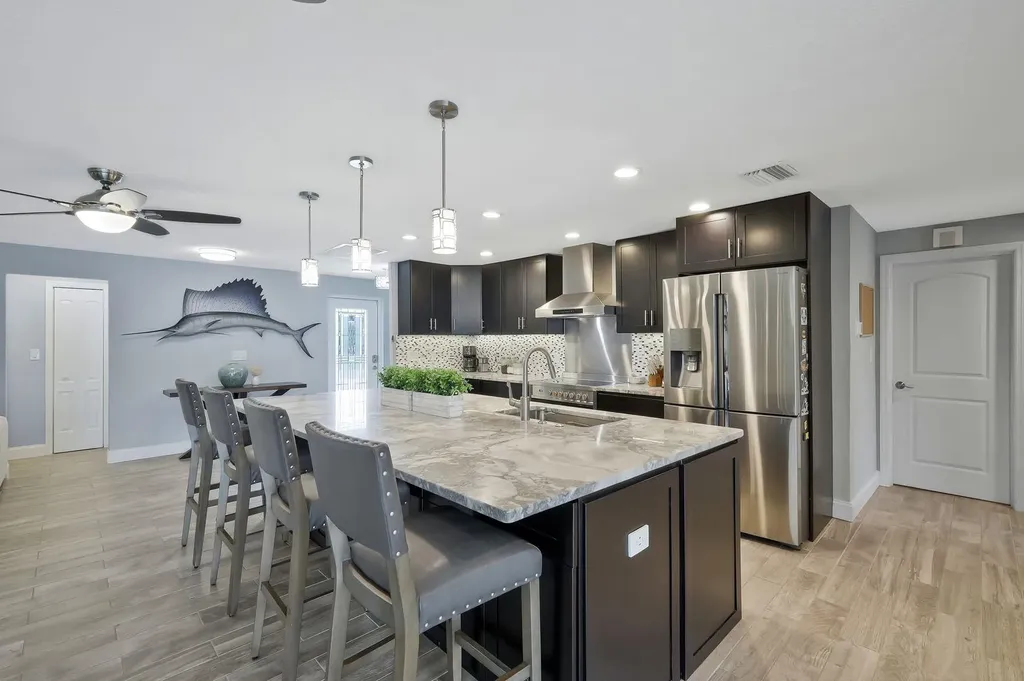 5943 Baker Court Fort Myers FL 33919