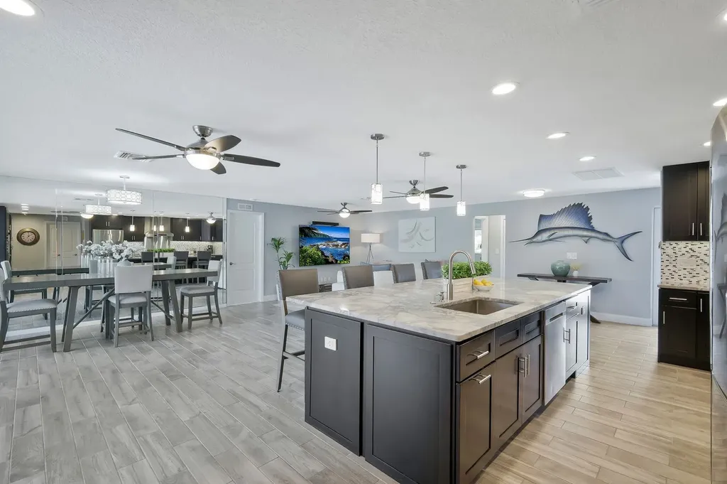 5943 Baker Court Fort Myers FL 33919