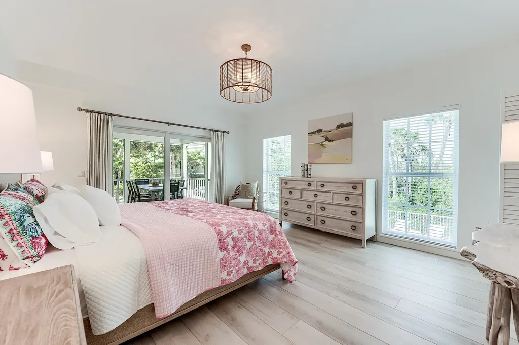 2612 Coconut Drive Sanibel FL 33957