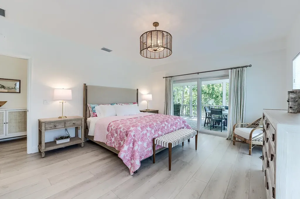 2612 Coconut Drive Sanibel FL 33957