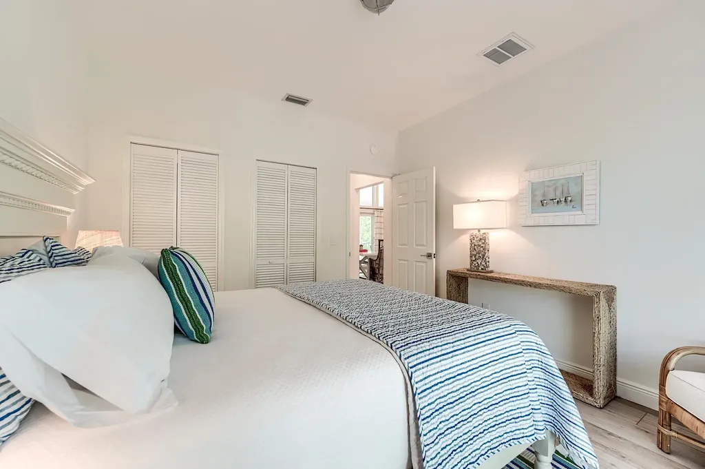 2612 Coconut Drive Sanibel FL 33957