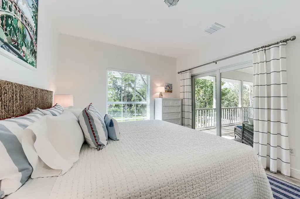 2612 Coconut Drive Sanibel FL 33957