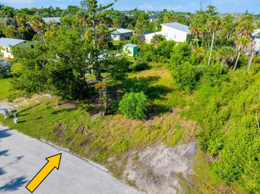 967 Fitzhugh Street Sanibel FL 33957