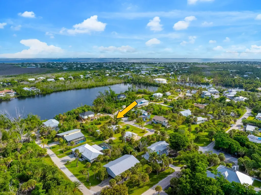 967 Fitzhugh Street Sanibel FL 33957