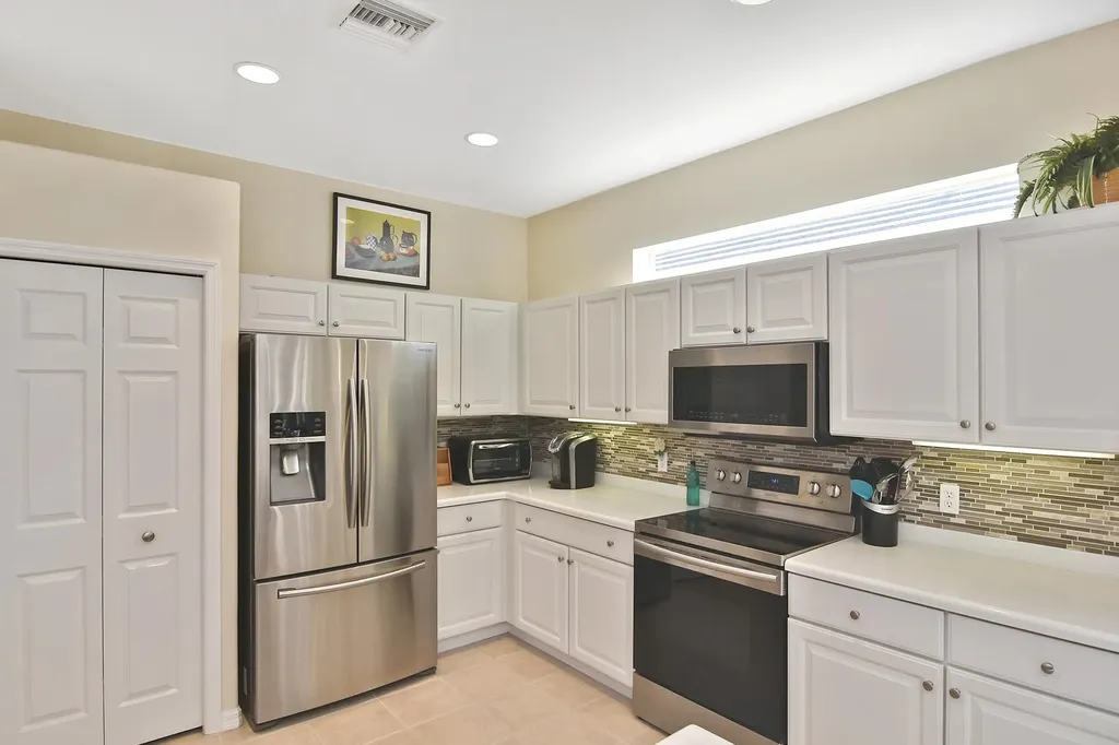 8156 Woodridge Pointe Drive Fort Myers FL 33912