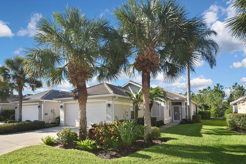 8156 Woodridge Pointe Drive Fort Myers FL 33912
