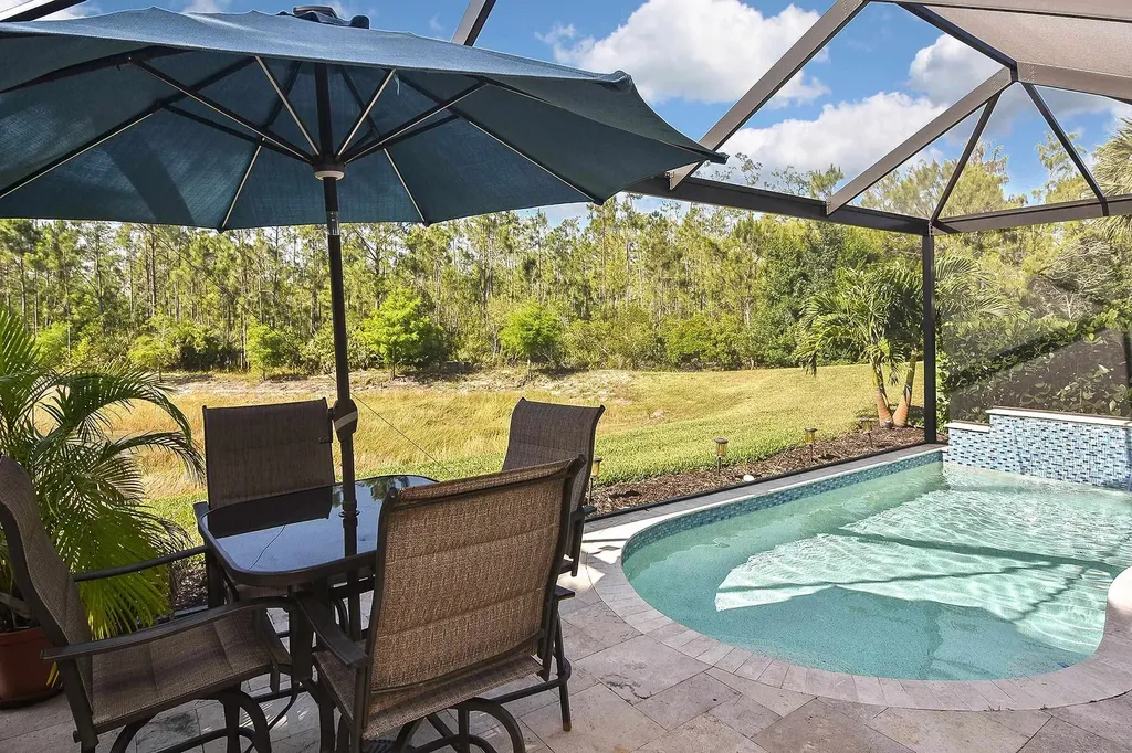 8156 Woodridge Pointe Drive Fort Myers FL 33912