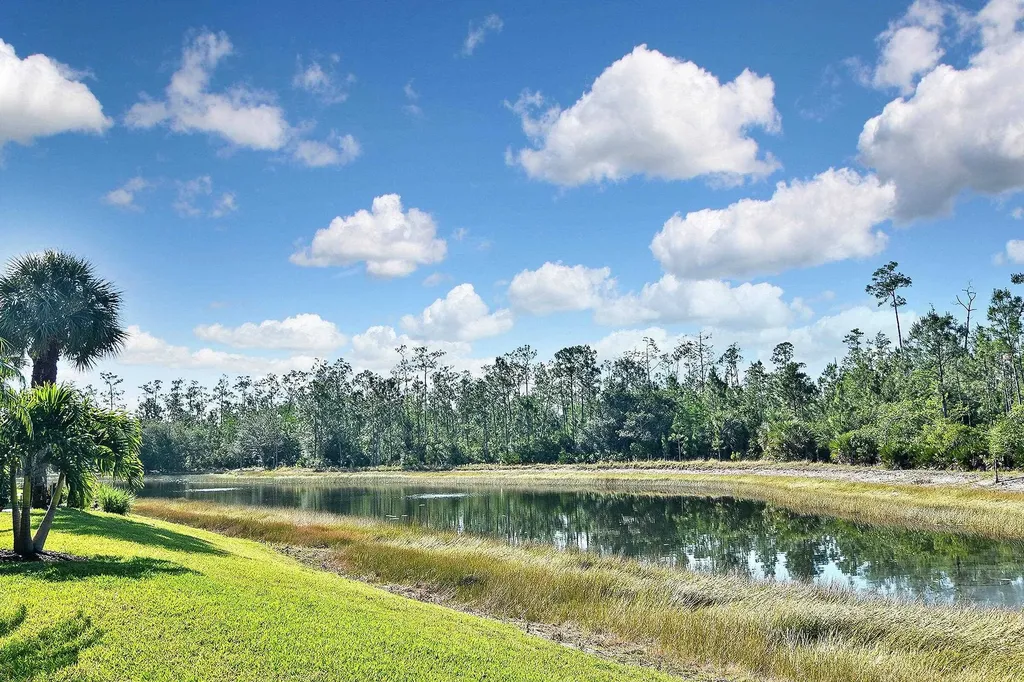 8156 Woodridge Pointe Drive Fort Myers FL 33912