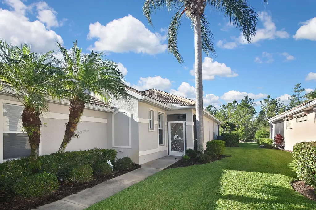 8156 Woodridge Pointe Drive Fort Myers FL 33912