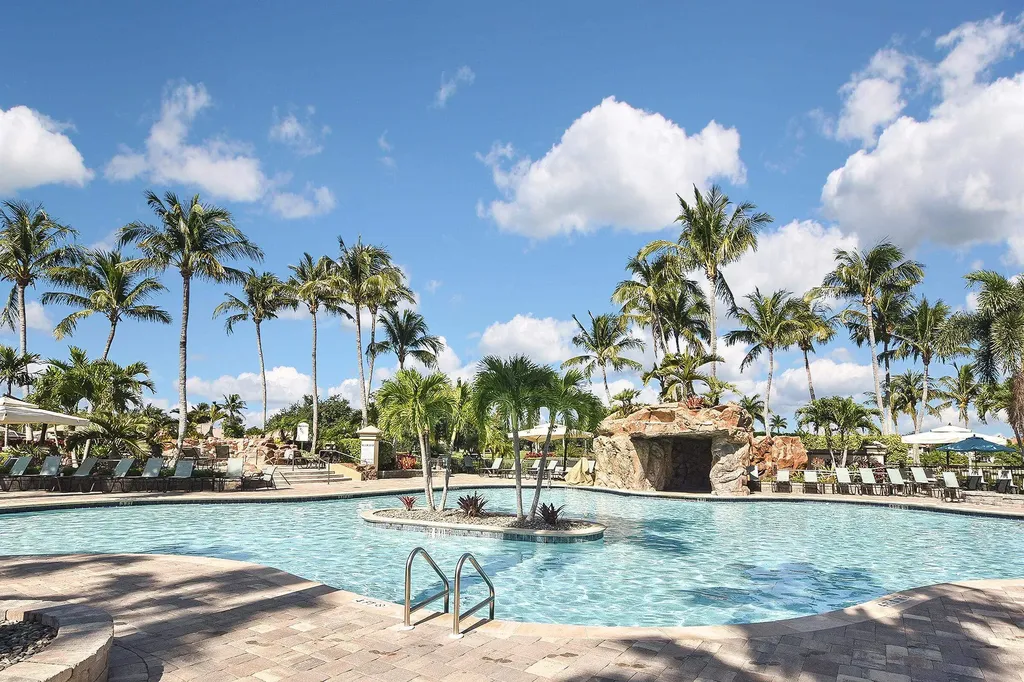 8156 Woodridge Pointe Drive Fort Myers FL 33912