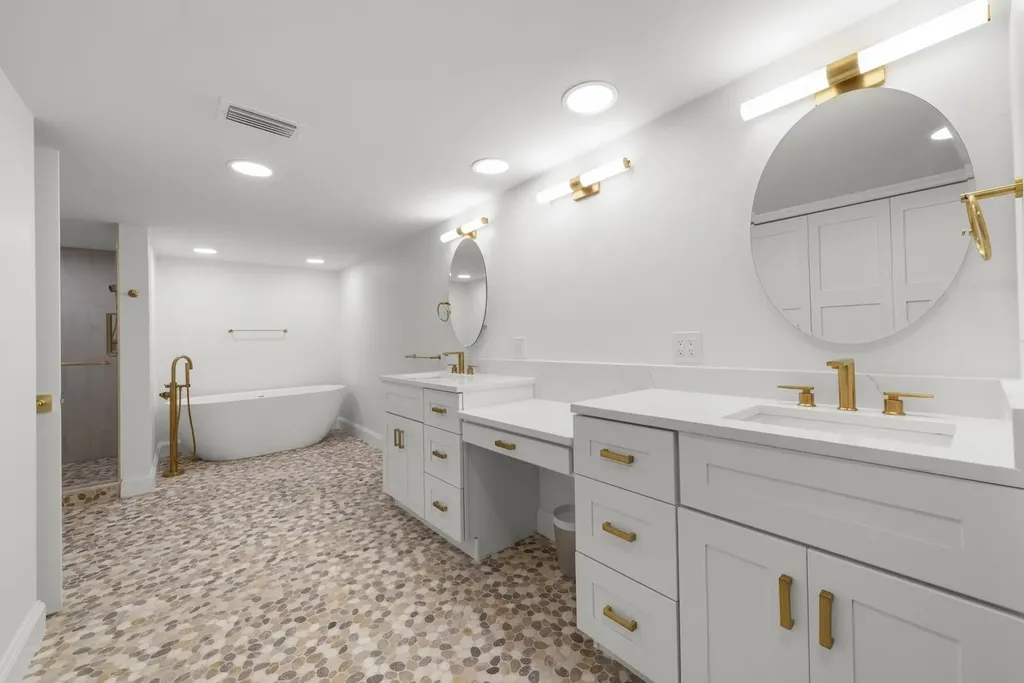 3145 West Gulf Drive Sanibel FL 33957