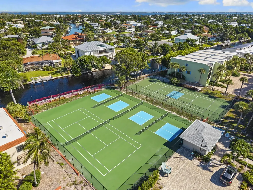 845 E Gulf Drive Sanibel FL 33957