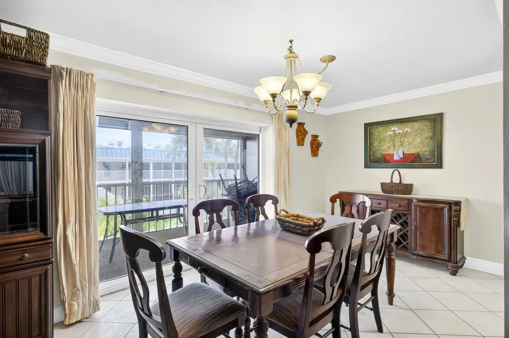 827 E Gulf Drive Sanibel FL 33957