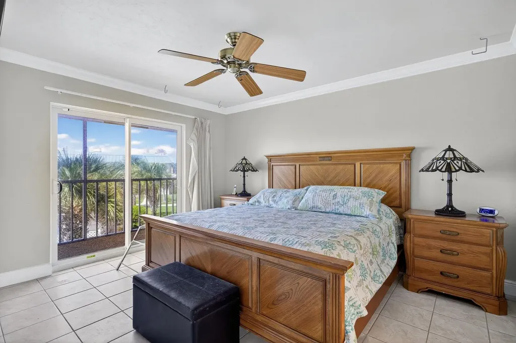 827 E Gulf Drive Sanibel FL 33957