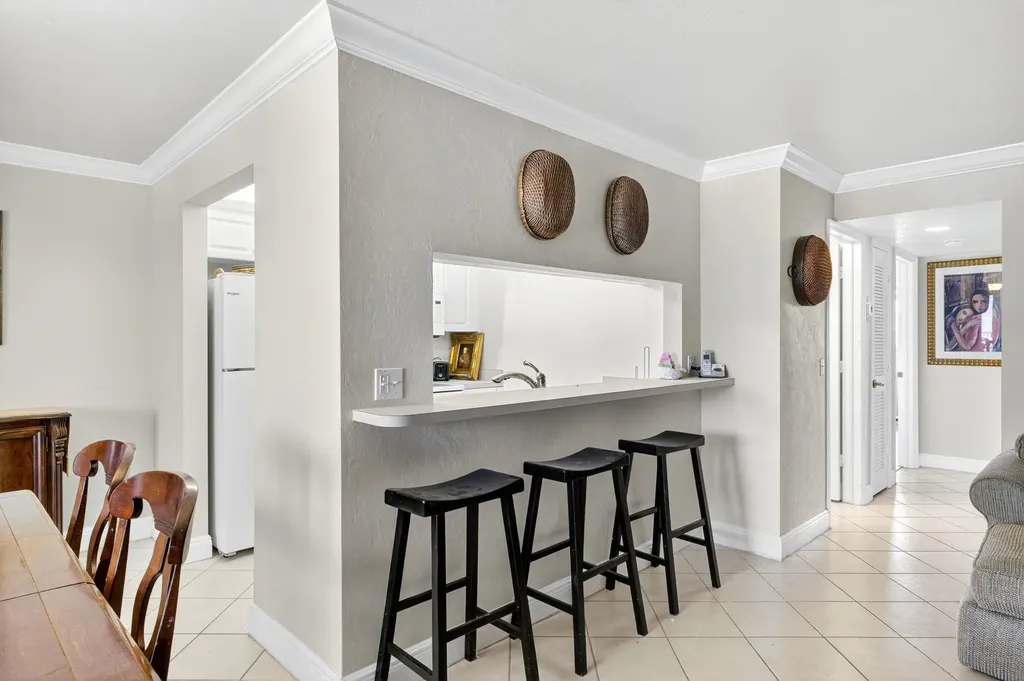 827 E Gulf Drive Sanibel FL 33957