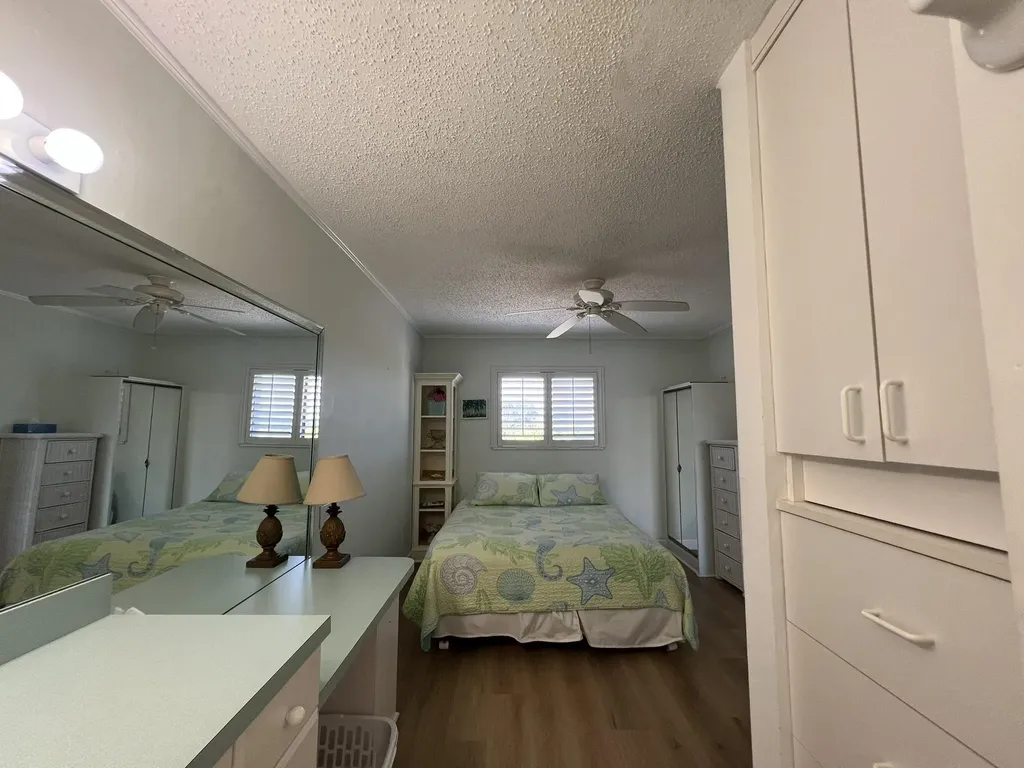 1250 Tennisplace Court Sanibel FL 33957