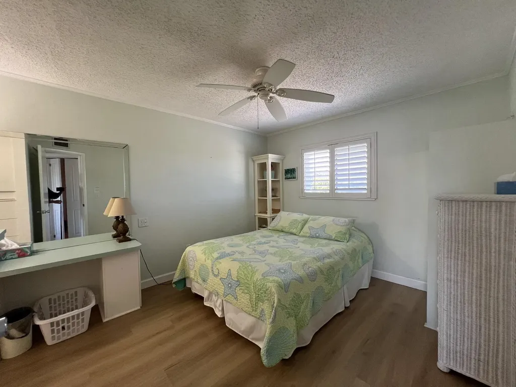 1250 Tennisplace Court Sanibel FL 33957