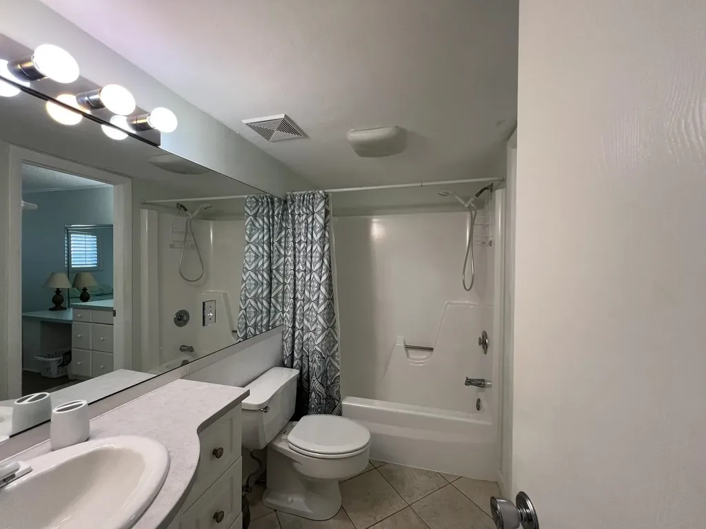 1250 Tennisplace Court Sanibel FL 33957