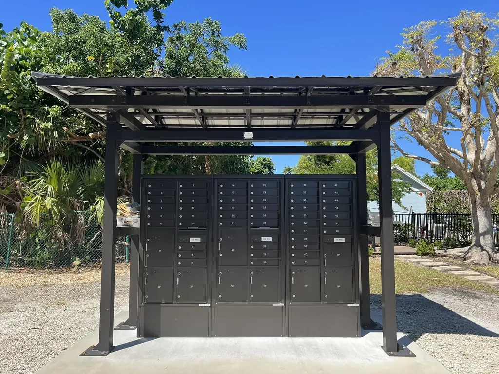 1250 Tennisplace Court Sanibel FL 33957