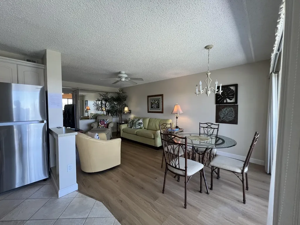 1250 Tennisplace Court Sanibel FL 33957