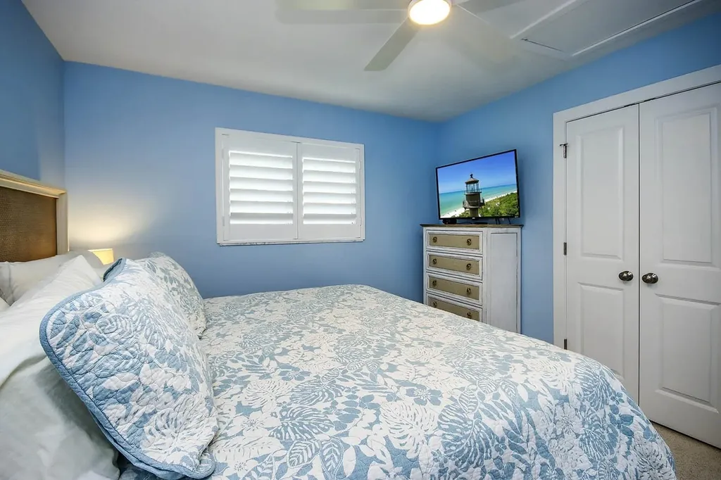 832 Donax Street Sanibel FL 33957