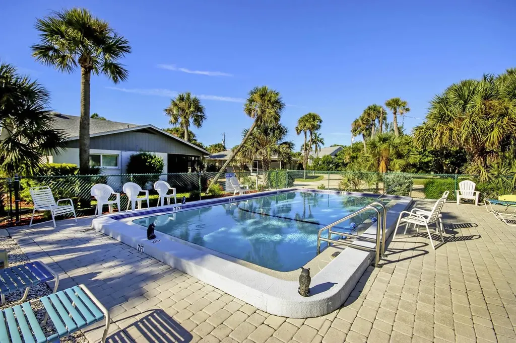 832 Donax Street Sanibel FL 33957