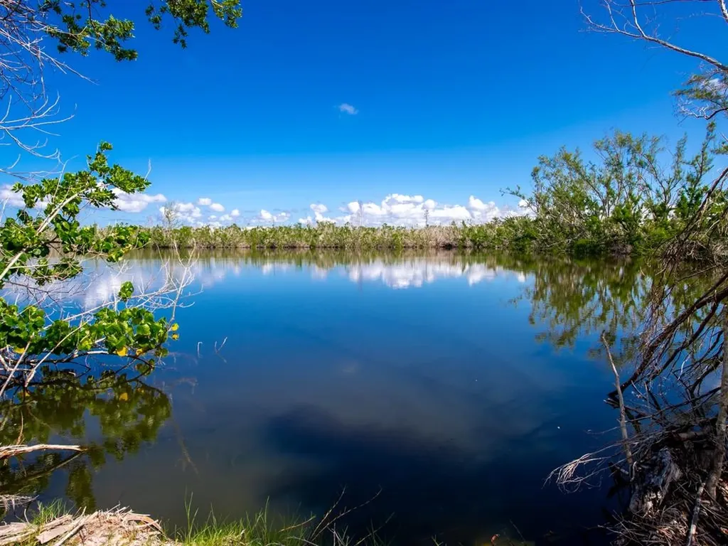 1450-1460 Court Place Sanibel FL 33957